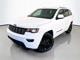 Used 2020 Jeep Grand Cherokee Altitude image 3