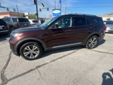 Used 2020 Ford Explorer Platinum w/ Premium Technology Package image 2