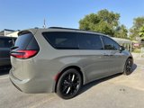 New 2023 Chrysler Pacifica Touring-L w/ S Appearance Package image 3