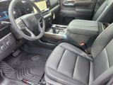 Used 2025 Chevrolet Silverado 1500 LT Trail Boss w/ Convenience Package II image 4