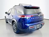 Used 2022 Nissan Pathfinder SV w/ SV Premium Package image 5