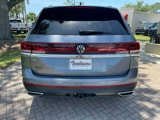 Used 2025 Volkswagen Atlas SE image 4