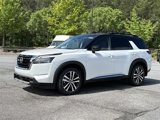 New 2025 Nissan Pathfinder Platinum image 3