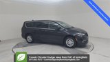 Used 2024 Chrysler Pacifica Touring-L image 2