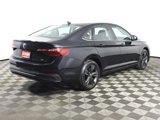 Used 2022 Volkswagen Jetta SE image 5