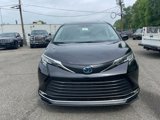 Used 2023 Toyota Sienna XLE image 2