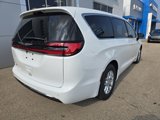 New 2026 Chrysler Pacifica Select image 4