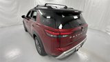 New 2025 Nissan Pathfinder SL image 5
