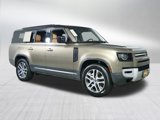 Used 2023 Land Rover Defender 130 SE image 2