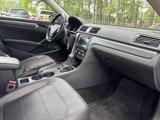 Used 2017 Volkswagen Passat 1.8T R-Line image 6