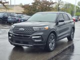 Certified 2022 Ford Explorer XLT w/ Equipment Group 202A image 3