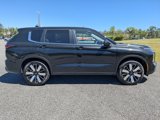 New 2025 Mitsubishi Outlander SE image 3