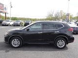 Used 2018 Nissan Rogue SV w/ Premium Package image 4