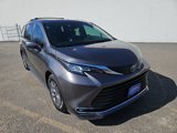 Used 2023 Toyota Sienna XLE image 2