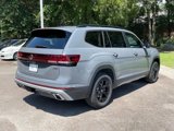New 2026 Volkswagen Atlas Peak Edition image 3