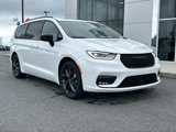 New 2026 Chrysler Pacifica Limited image 4