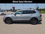 Used 2024 Volkswagen Tiguan SE image 2