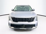 Used 2024 Kia Sorento S image 2