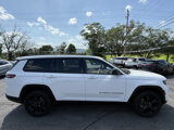 Used 2023 Jeep Grand Cherokee L Laredo image 5