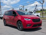 New 2025 Chrysler Pacifica Limited image 5