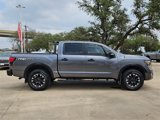 Used 2020 Nissan Titan PRO-4X w/ Pro-4x Convenience Package image 4