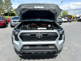 Used 2025 Toyota Tacoma TRD Sport image 6