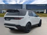 New 2025 Land Rover Discovery Dynamic SE image 3