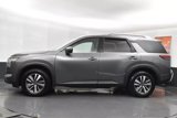 Used 2023 Nissan Pathfinder SL image 5