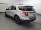 Used 2018 Ford Explorer XLT w/ Equipment Group 202A image 5