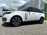 Used 2023 Land Rover Range Rover SE image 2