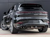 Certified 2025 Porsche Cayenne image 3
