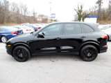 Used 2017 Porsche Cayenne image 2