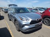 Used 2020 Toyota Highlander XLE image 3