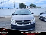 Used 2016 Dodge Grand Caravan SXT image 2