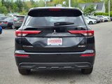 New 2025 Mitsubishi Outlander ES image 4