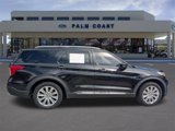 Certified 2022 Ford Explorer Limited w/ Limited Technology Package image 2
