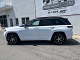 New 2025 Jeep Grand Cherokee Summit image 4