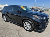 Used 2021 Toyota Highlander LE image 3