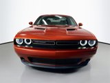 Used 2020 Dodge Challenger SXT image 4