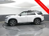 New 2025 Nissan Pathfinder Platinum image 2