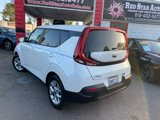 Used 2020 Kia Soul S image 2