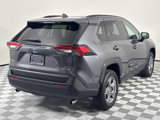 Used 2022 Toyota RAV4 LE image 5