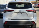 Used 2023 Toyota Highlander FWD image 4