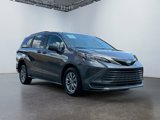 Used 2025 Toyota Sienna LE image 4