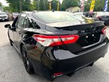Used 2020 Toyota Camry SE image 3