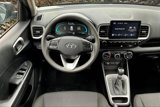 Used 2024 Hyundai Venue SE image 3