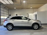 Used 2017 Cadillac XT5 FWD image 3
