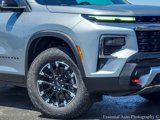 New 2025 Chevrolet Traverse Z71 w/ Enhanced Driving Package image 3