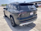 New 2026 Chevrolet Traverse Z71 w/ Driver Confidence Package image 3