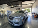 Used 2022 Chrysler Pacifica Touring-L w/ Uconnect Theater Family Group image 5